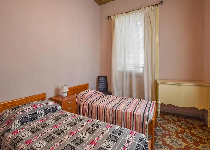 Lovely Home In Melito Di Porto Salvo